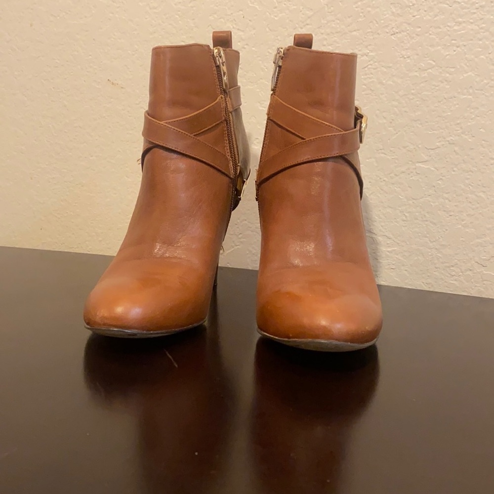 High heel kind of boots